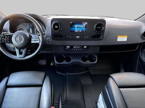 Used 2024 Mercedes-Benz Sprinter 3500 image 16