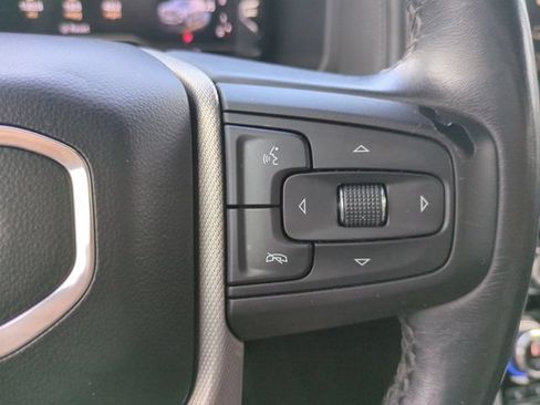 Used 2022 GMC Yukon Denali w/ Denali Premium Package AWD/4WD image 31