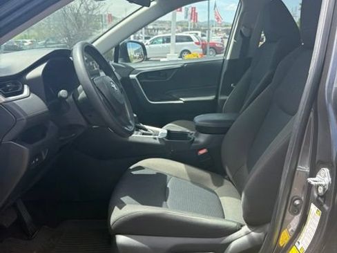 Used 2023 Toyota RAV4 LE AWD/4WD image 16