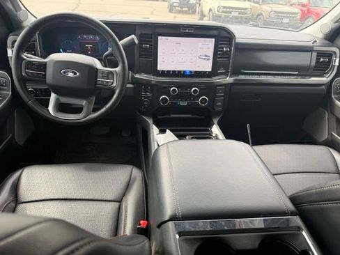 Used 2025 Ford F250 Lariat w/ Black Appearance Package AWD/4WD image 16