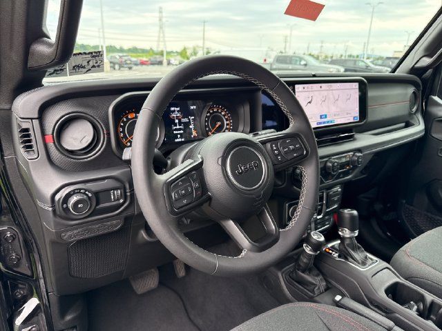 Used 2025 Jeep Wrangler Unlimited Rubicon AWD/4WD image 20