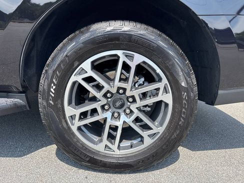Used 2025 Ford Expedition Active AWD/4WD image 46
