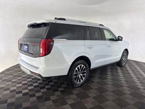 Used 2025 Ford Expedition Platinum AWD/4WD image 6