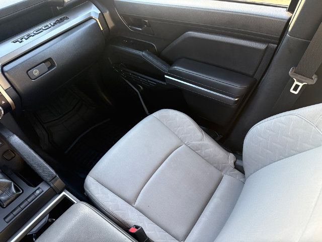Used 2024 Toyota Tacoma SR5 RWD image 15