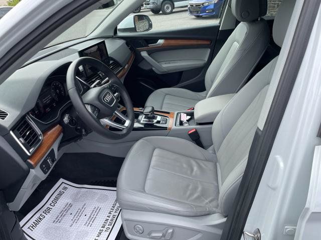 Used 2022 Audi Q5 2.0T Premium Plus w/ Premium Plus Package AWD/4WD image 15