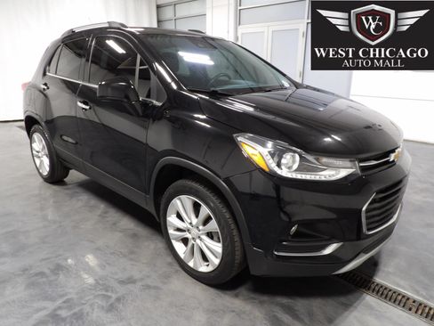 Used 2020 Chevrolet Trax Premier AWD/4WD image 1