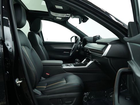 Used 2025 MAZDA CX-70 Plug-In Hybrid w/ Premium Plus image 11