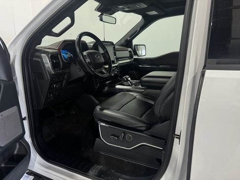 Used 2021 Ford F150 Lariat w/ Equipment Group 502A High AWD/4WD image 16
