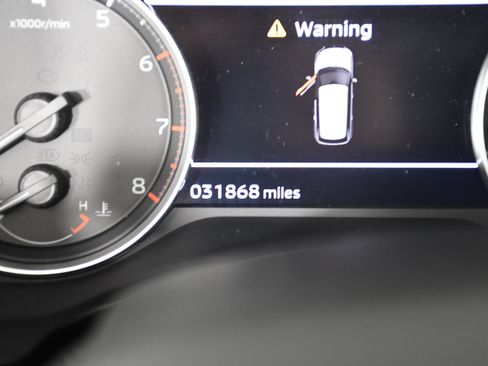 Used 2023 Mitsubishi Outlander SE AWD/4WD image 10