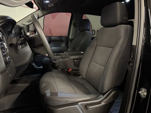 Used 2019 Chevrolet Silverado 1500 Custom w/ Custom Max Trailering Package image 17