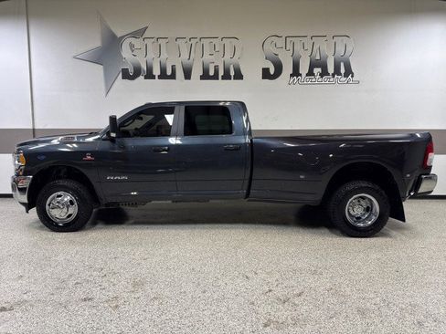 Used 2021 RAM 3500 Big Horn image 11
