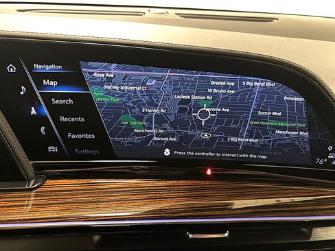 Used 2023 Cadillac Escalade Premium Luxury w/ Performance Package AWD/4WD image 18