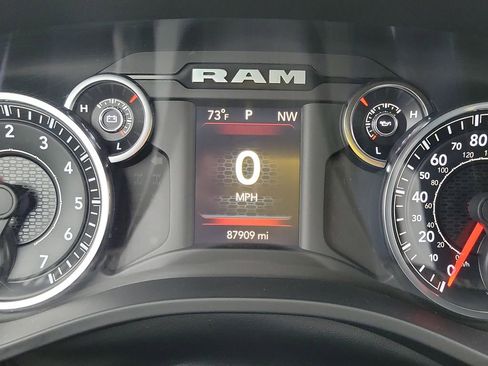 Used 2022 RAM 1500 Big Horn AWD/4WD image 30