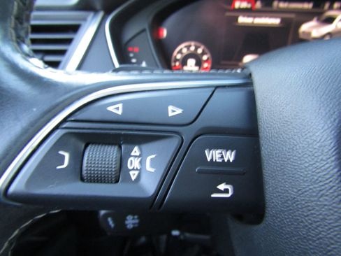 Used 2018 Audi SQ5 Premium Plus w/ S Sport Package image 36