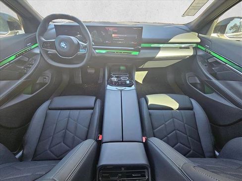 Certified 2025 BMW i5 eDrive40i w/ Premium Package image 13