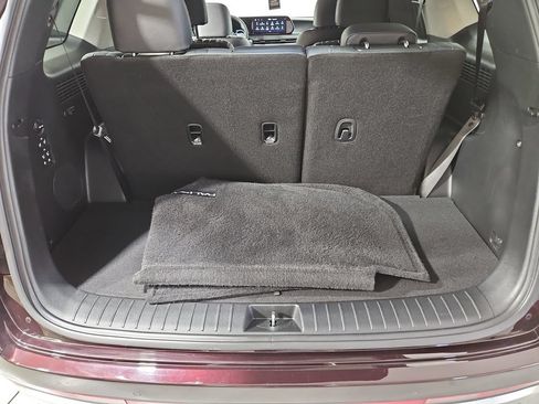 Used 2023 Hyundai Palisade Limited w/ Cargo Package AWD/4WD image 24