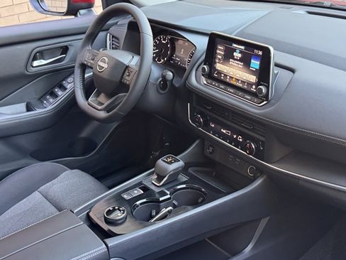 New 2026 Nissan Rogue SV w/ Cold Weather Package AWD/4WD image 9