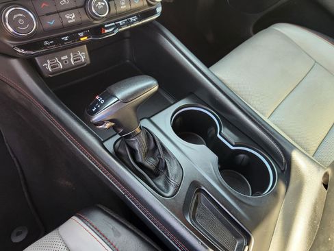 Used 2024 Dodge Durango GT image 27