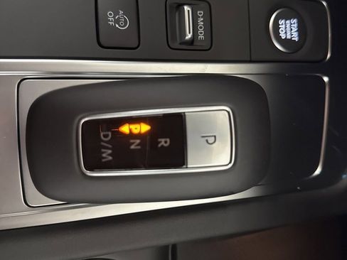 Certified 2025 INFINITI QX60 Luxe image 27