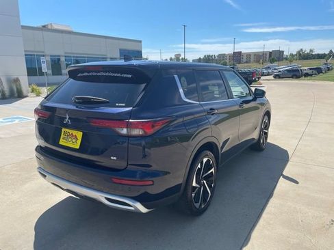 Used 2024 Mitsubishi Outlander SE Black Edition AWD/4WD image 4