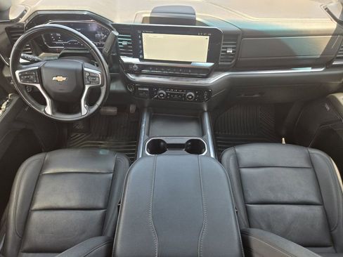 Used 2024 Chevrolet Silverado 2500 LTZ w/ LTZ Convenience Package AWD/4WD image 24