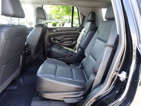 Used 2019 GMC Yukon SLT w/ Graphite Performance Edition RWD image 15