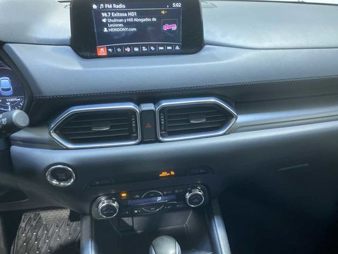 Used 2018 MAZDA CX-5 Touring w/ Preferred Equipment Package AWD/4WD image 16