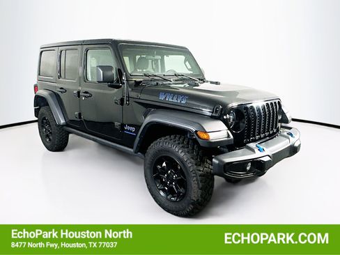 Used 2023 Jeep Wrangler Unlimited w/ Cold Weather Group AWD/4WD image 1