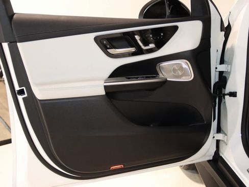 Used 2025 Mercedes-Benz GLC 300 4MATIC Coupe image 37