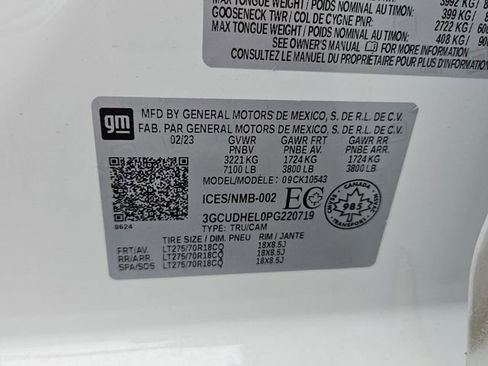 Used 2023 Chevrolet Silverado 1500 ZR2 image 16