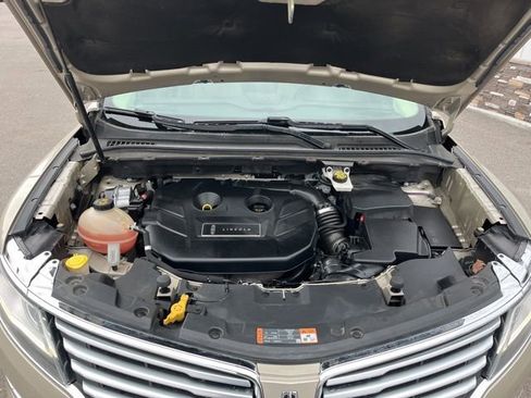 Used 2017 Lincoln MKC Reserve image 23