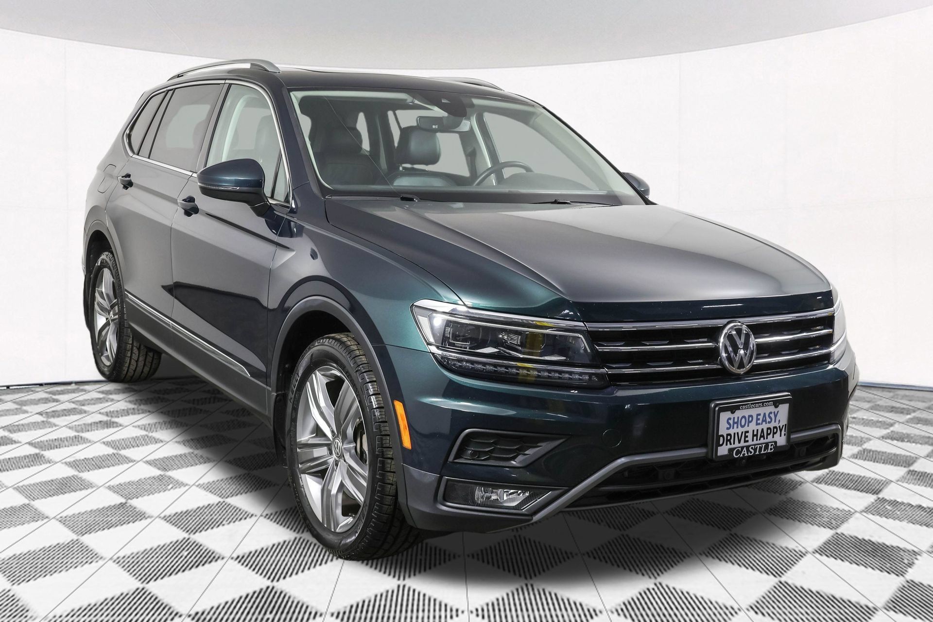 Used 2018 Volkswagen Tiguan SEL Premium AWD/4WD image 10