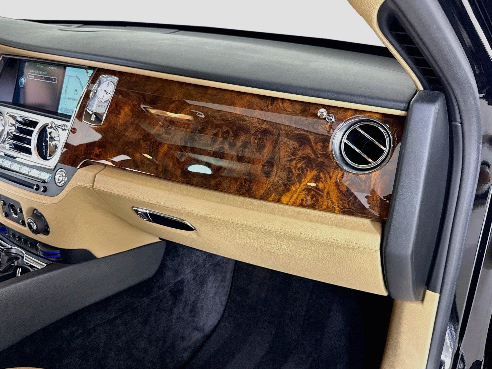 Used 2013 Rolls-Royce Ghost RWD image 36