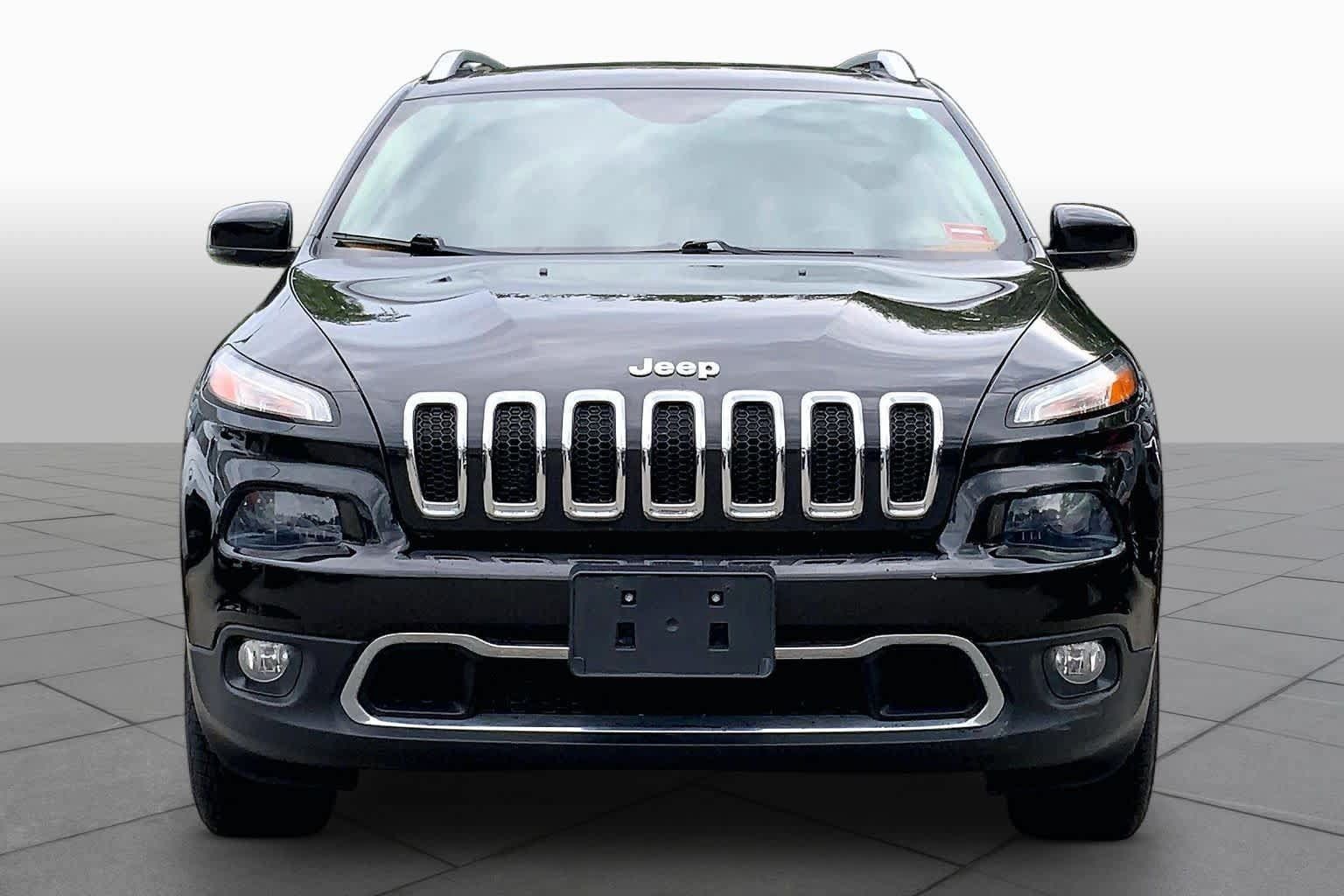 Used 2015 Jeep Cherokee Limited AWD/4WD image 4
