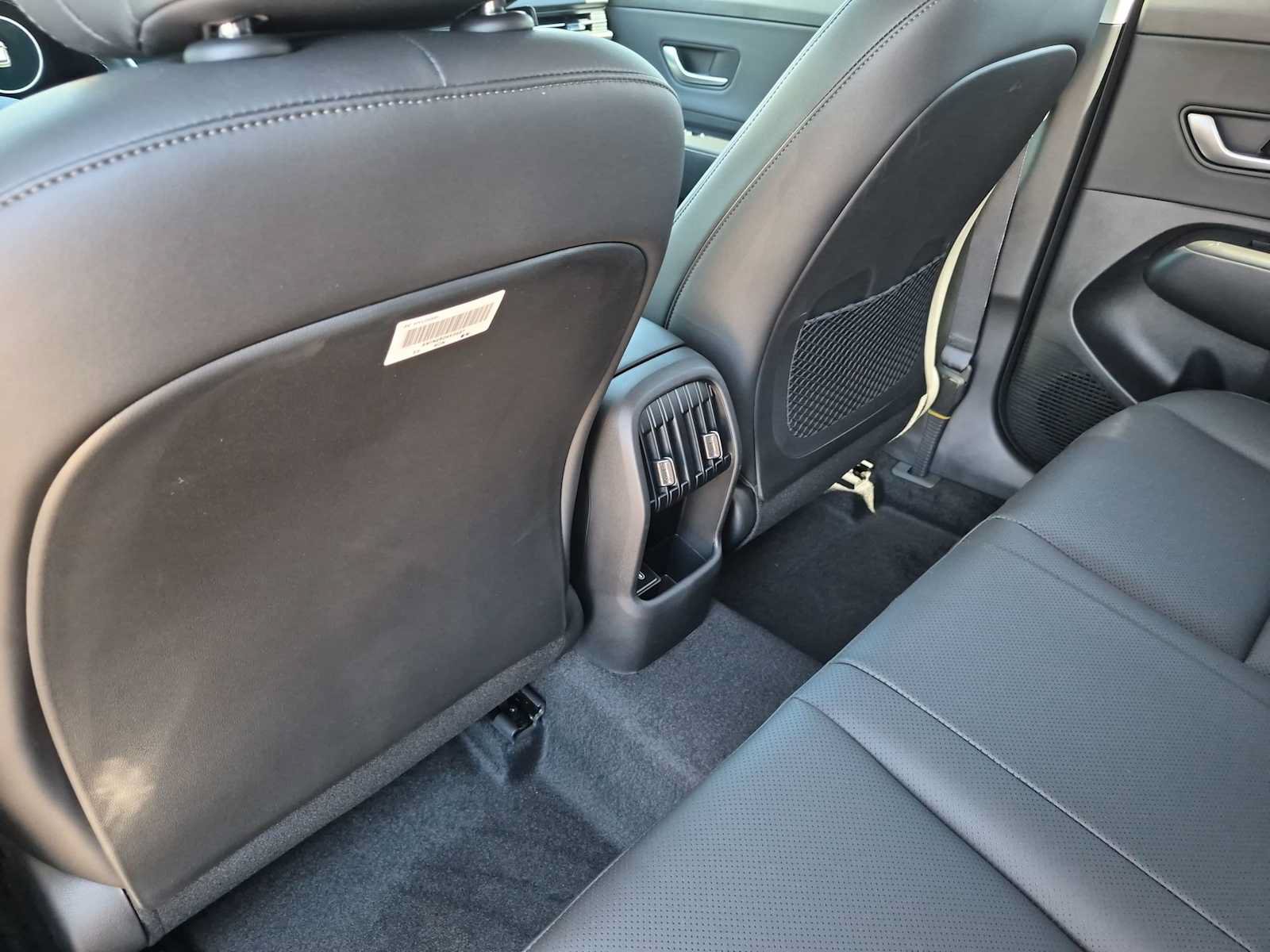 New 2026 Hyundai Kona Limited FWD image 18
