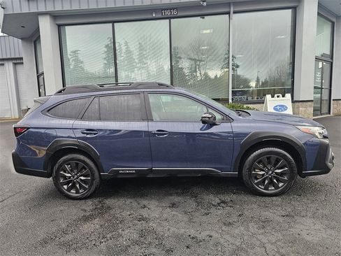 Certified 2025 Subaru Outback Onyx Edition image 8