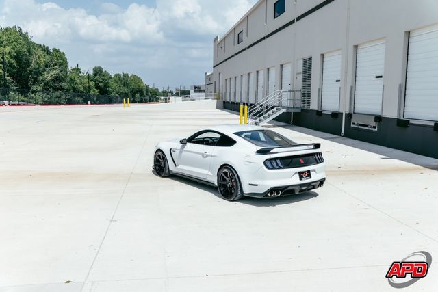 Used 2017 Ford Mustang Shelby GT350R w/ GT350R Equipment Group 920A RWD image 47