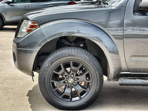 Used 2019 Nissan Frontier SV w/ Value Truck Package RWD image 10