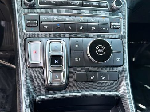 Used 2023 Hyundai Santa Fe SEL FWD image 17