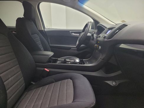 Used 2019 Ford Edge SE w/ SE Fleet Driver's Package image 21