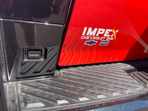 New 2026 GMC Hummer EV SUV image 32