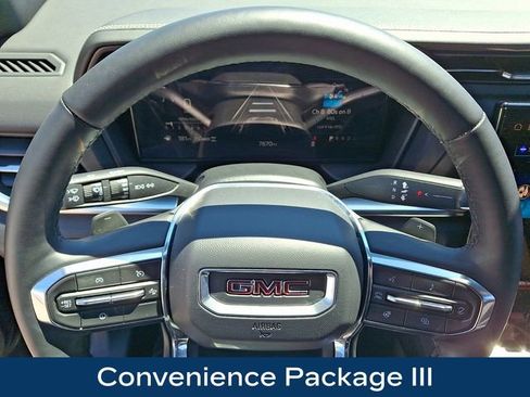 Used 2025 GMC Terrain Elevation w/ Elevation Premium Package AWD/4WD image 4