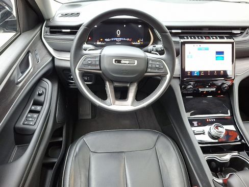 Certified 2021 Jeep Grand Cherokee L Limited w/ Trailer Tow Group (B) image 12