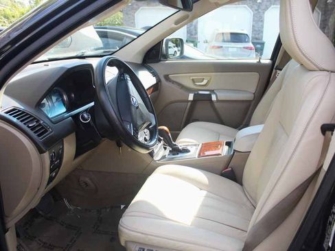 Used 2013 Volvo XC90 3.2 AWD/4WD image 26
