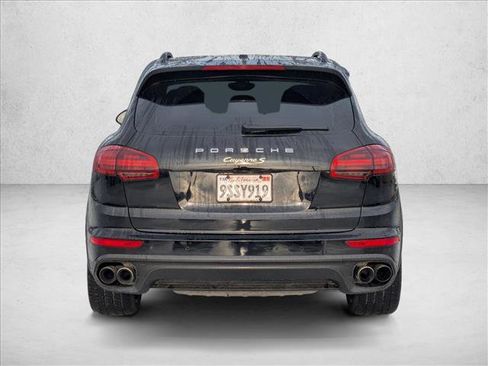 Used 2017 Porsche Cayenne S Platinum image 6