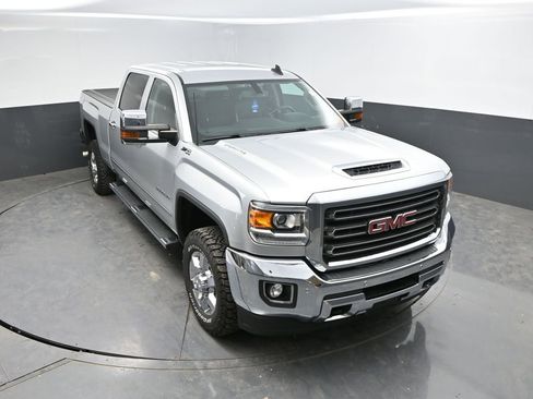 Used 2017 GMC Sierra 2500 SLT w/ Duramax Plus Package AWD/4WD image 26