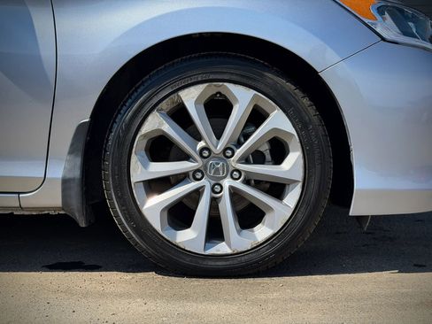 Used 2017 Honda Accord EX-L image 21
