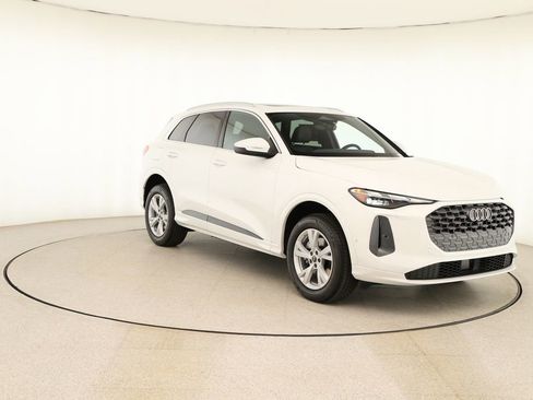 New 2025 Audi Q5 Premium image 10