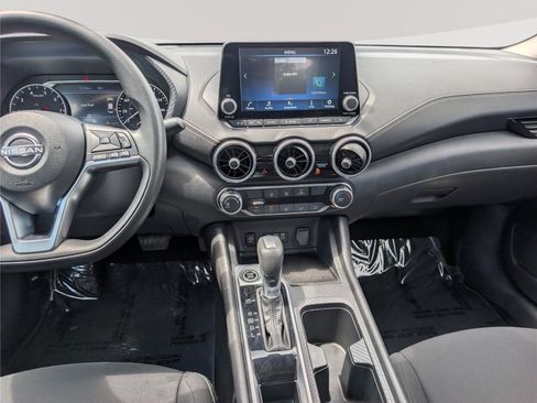 Used 2025 Nissan Sentra SV FWD image 17
