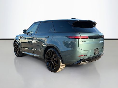 New 2026 Land Rover Range Rover Sport Dynamic SE image 3